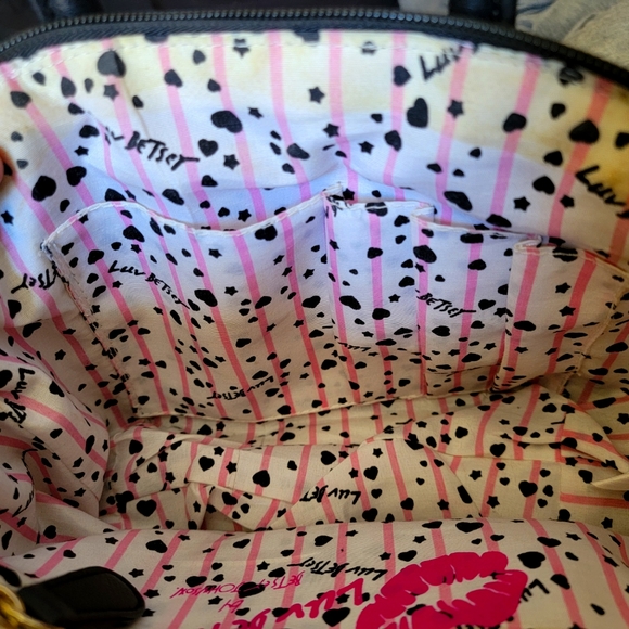 Betsey Johnson "Luv" Purse - Picture 3 of 8